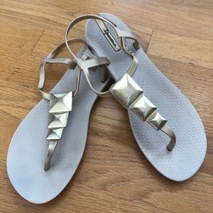 Ipanema rubber sandals